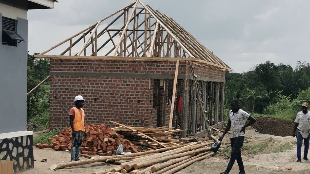 Schulküche Dachstuhl uganda